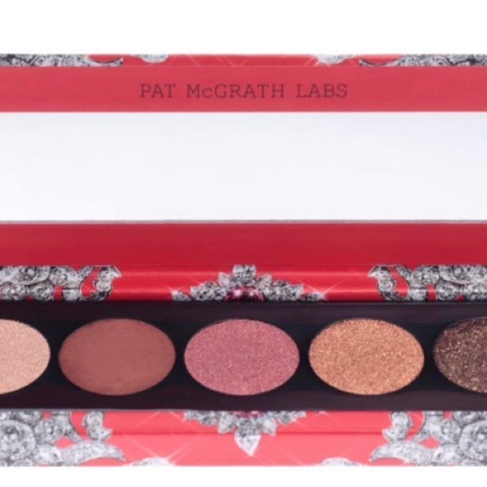 Pat McGrath Luminous Legends Luxurious Eyeshadow Palette - Dawn Divinity - Picture 6 of 9